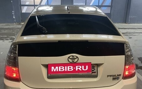 Toyota Prius, 2006 год, 780 000 рублей, 13 фотография