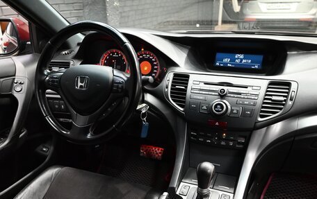 Honda Accord VIII рестайлинг, 2012 год, 1 850 000 рублей, 13 фотография