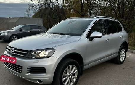 Volkswagen Touareg III, 2011 год, 1 950 000 рублей, 6 фотография