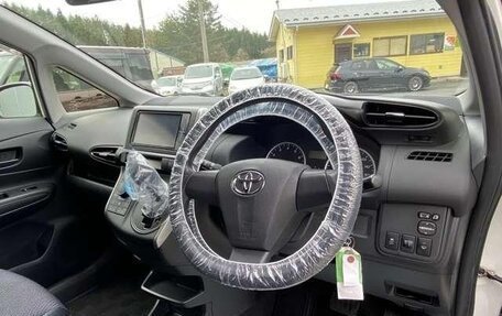 Toyota Wish II, 2013 год, 1 300 000 рублей, 10 фотография