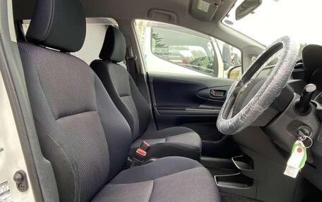 Toyota Wish II, 2013 год, 1 300 000 рублей, 12 фотография