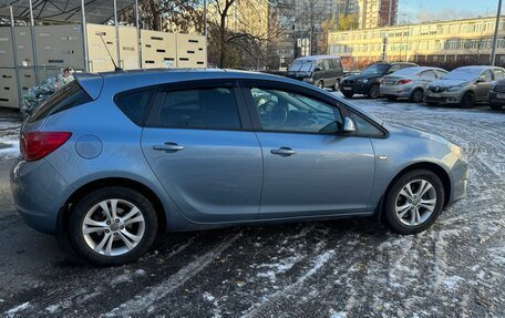 Opel Astra J, 2010 год, 650 000 рублей, 11 фотография