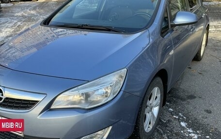 Opel Astra J, 2010 год, 650 000 рублей, 5 фотография