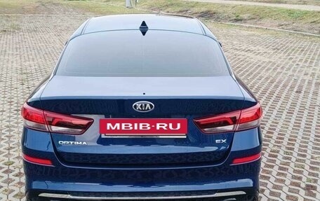 KIA Optima IV, 2019 год, 2 500 000 рублей, 16 фотография