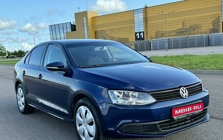 Volkswagen Jetta VI, 2011 год, 725 000 рублей, 1 фотография