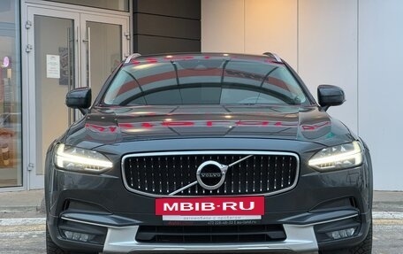 Volvo V90 Cross Country I рестайлинг, 2017 год, 3 500 000 рублей, 3 фотография