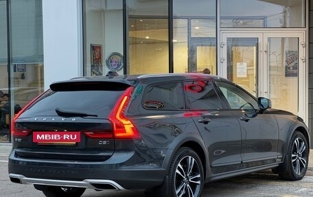 Volvo V90 Cross Country I рестайлинг, 2017 год, 3 500 000 рублей, 8 фотография