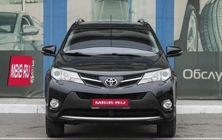 Toyota RAV4, 2015 год, 2 399 000 рублей, 3 фотография