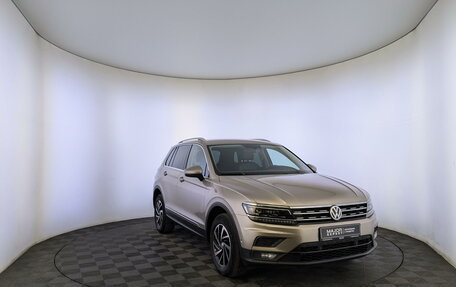 Volkswagen Tiguan II, 2018 год, 2 750 000 рублей, 3 фотография