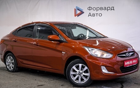 Hyundai Solaris II рестайлинг, 2012 год, 900 000 рублей, 1 фотография