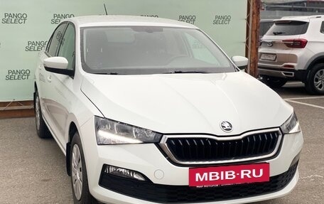 Skoda Rapid II, 2020 год, 1 800 000 рублей, 2 фотография