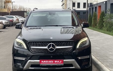 Mercedes-Benz M-Класс, 2013 год, 2 650 000 рублей, 2 фотография