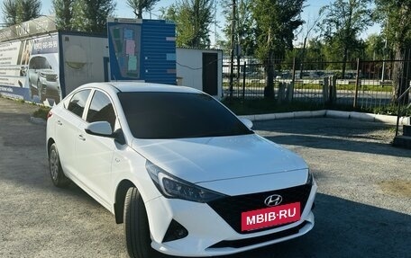 Hyundai Solaris II рестайлинг, 2020 год, 1 780 000 рублей, 16 фотография