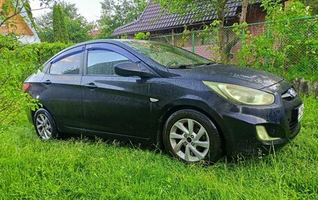 Hyundai Solaris II рестайлинг, 2011 год, 630 000 рублей, 8 фотография