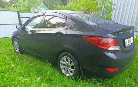 Hyundai Solaris II рестайлинг, 2011 год, 630 000 рублей, 11 фотография