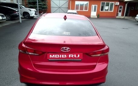 Hyundai Elantra VI рестайлинг, 2016 год, 1 300 000 рублей, 3 фотография