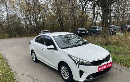 KIA Rio IV, 2021 год, 2 090 000 рублей, 3 фотография