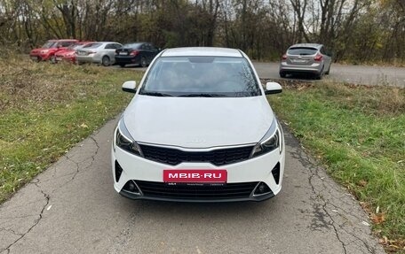 KIA Rio IV, 2021 год, 2 090 000 рублей, 2 фотография