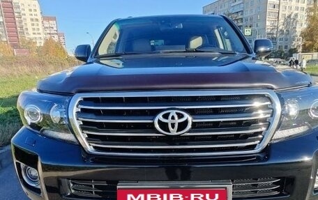 Toyota Land Cruiser 200, 2008 год, 3 280 000 рублей, 4 фотография