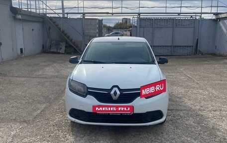 Renault Logan II, 2018 год, 450 000 рублей, 2 фотография