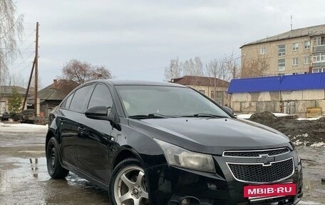 Chevrolet Cruze II, 2010 год, 430 000 рублей, 3 фотография