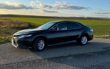 Toyota Camry, 2018 год, 2 550 000 рублей, 5 фотография