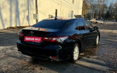 Toyota Camry, 2018 год, 2 550 000 рублей, 4 фотография