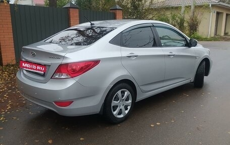 Hyundai Solaris II рестайлинг, 2011 год, 950 000 рублей, 3 фотография