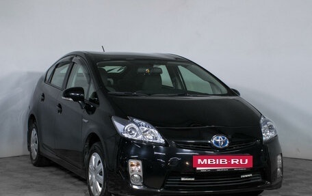 Toyota Prius, 2010 год, 1 617 000 рублей, 3 фотография