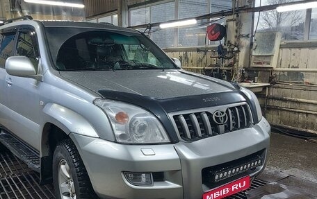 Toyota Land Cruiser Prado 120 рестайлинг, 2004 год, 1 920 000 рублей, 2 фотография