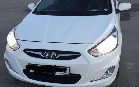 Hyundai Solaris II рестайлинг, 2012 год, 950 000 рублей, 2 фотография