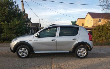 Renault Sandero I, 2014 год, 865 000 рублей, 3 фотография