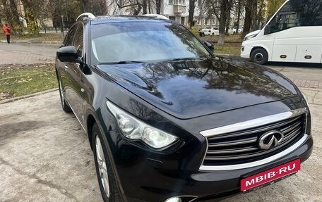 Infiniti QX70, 2014 год, 2 200 000 рублей, 8 фотография