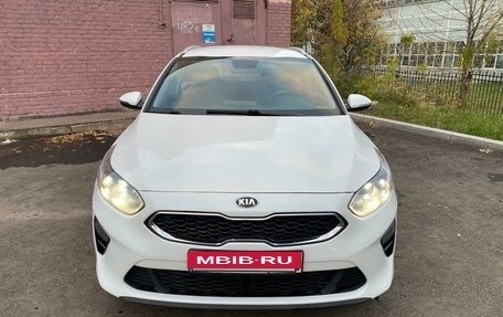 KIA cee'd III, 2020 год, 2 350 000 рублей, 24 фотография