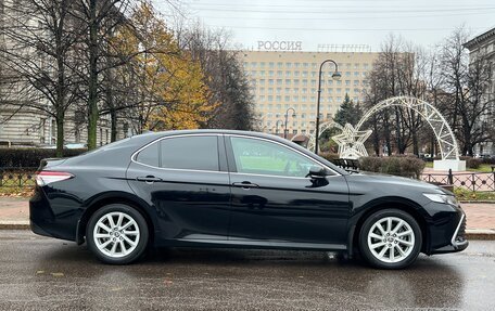 Toyota Camry, 2021 год, 2 990 000 рублей, 4 фотография