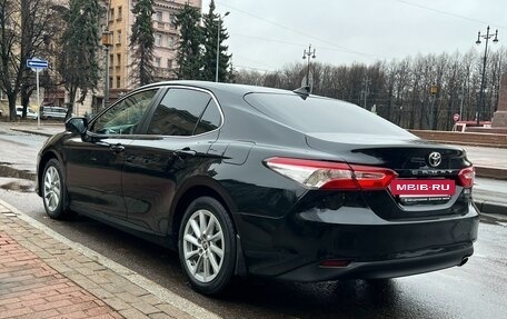 Toyota Camry, 2021 год, 2 990 000 рублей, 7 фотография