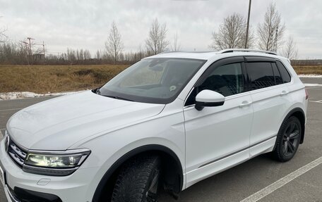 Volkswagen Tiguan II, 2019 год, 3 750 000 рублей, 2 фотография