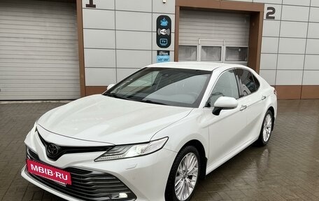 Toyota Camry, 2020 год, 3 500 000 рублей, 2 фотография