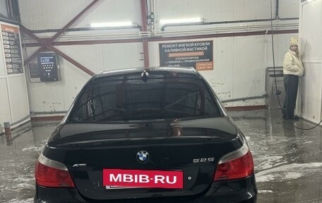 BMW 5 серия, 2006 год, 950 000 рублей, 3 фотография