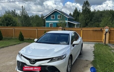 Toyota Camry, 2018 год, 2 440 000 рублей, 7 фотография