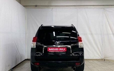 Toyota Land Cruiser Prado 150 рестайлинг 2, 2011 год, 3 465 000 рублей, 6 фотография