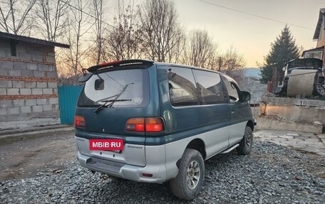 Mitsubishi Delica IV, 1996 год, 650 000 рублей, 3 фотография