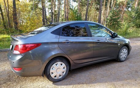 Hyundai Solaris II рестайлинг, 2014 год, 950 000 рублей, 6 фотография