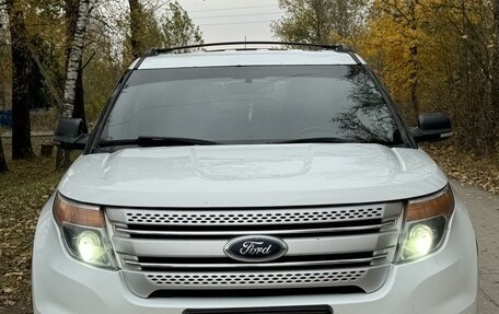 Ford Explorer VI, 2013 год, 1 740 000 рублей, 2 фотография