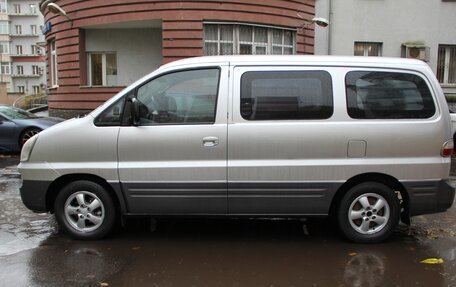 Hyundai Starex I рестайлинг, 2004 год, 695 000 рублей, 5 фотография