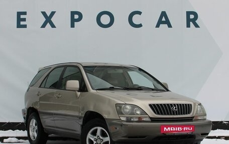 Lexus RX IV рестайлинг, 2000 год, 797 000 рублей, 3 фотография