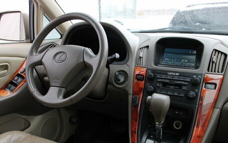 Lexus RX IV рестайлинг, 2000 год, 797 000 рублей, 8 фотография