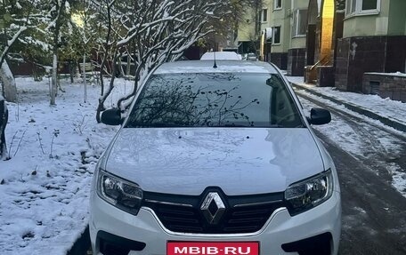 Renault Logan II, 2018 год, 1 450 000 рублей, 1 фотография