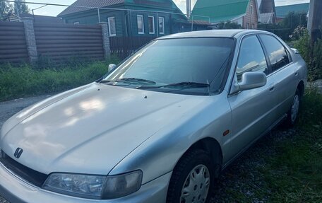 Honda Accord VII рестайлинг, 1994 год, 255 000 рублей, 1 фотография