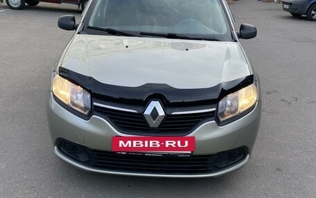 Renault Logan II, 2015 год, 720 000 рублей, 3 фотография